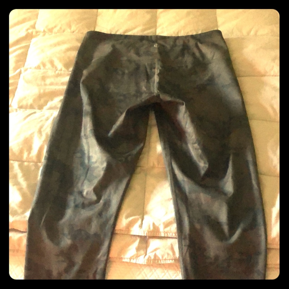 Lululemon wunder under Capri leggings